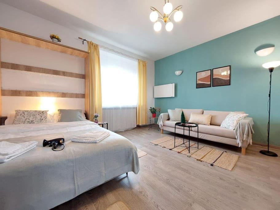 Sweet Dreams Suites Panoramic Studio Zodiac Dorobanti Bukarest Exteriör bild