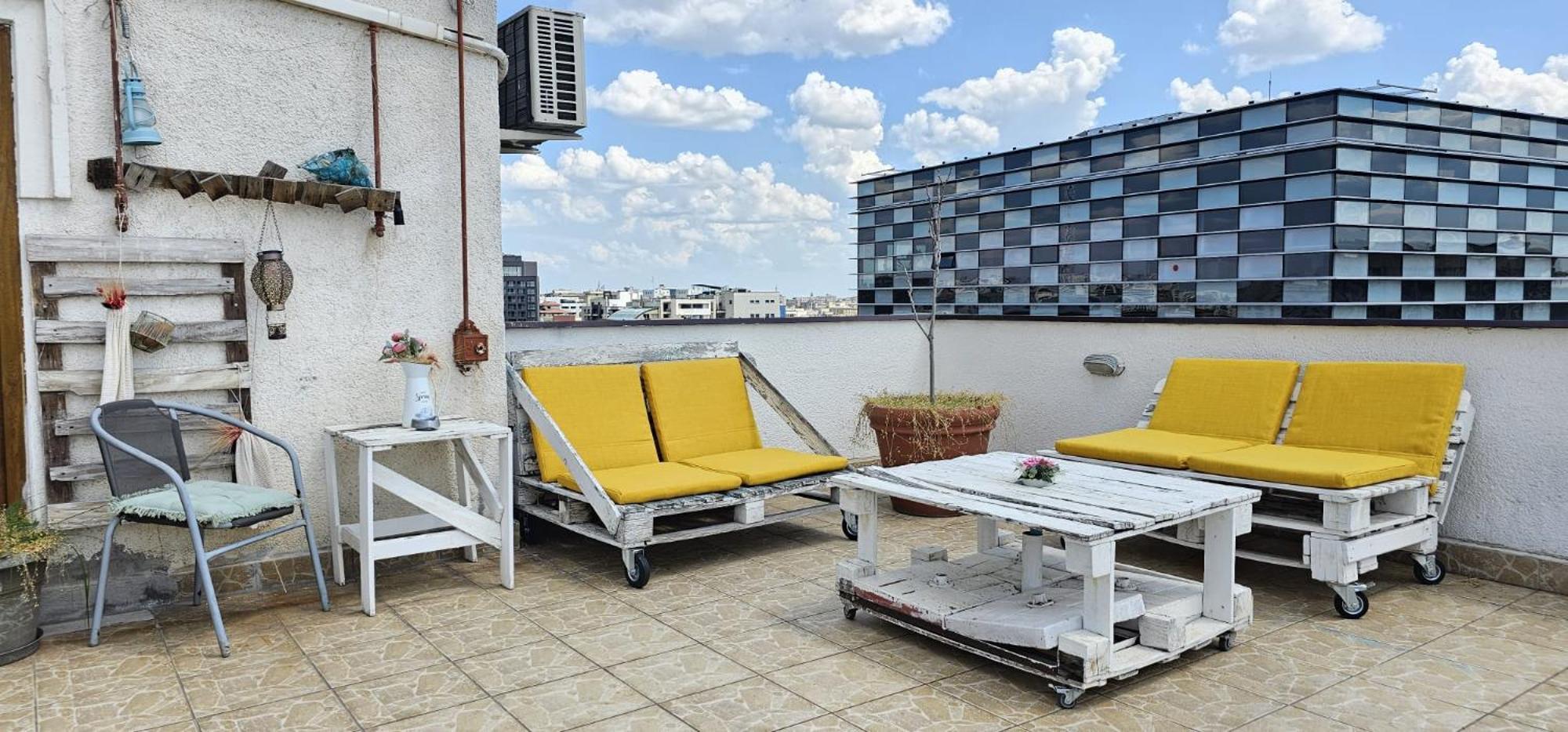 Sweet Dreams Suites Panoramic Studio Zodiac Dorobanti Bukarest Exteriör bild